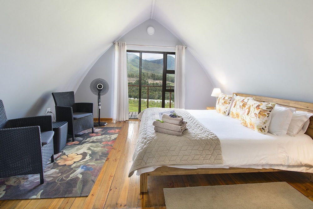 Deluxe Cabin photo 2