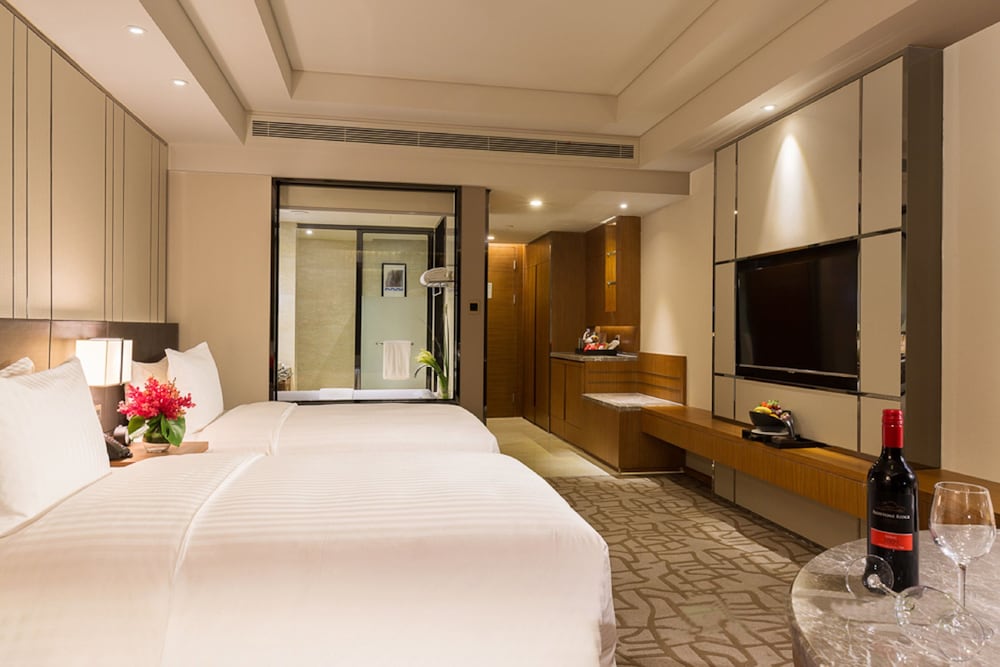 Deluxe River View Twin Bed Room
