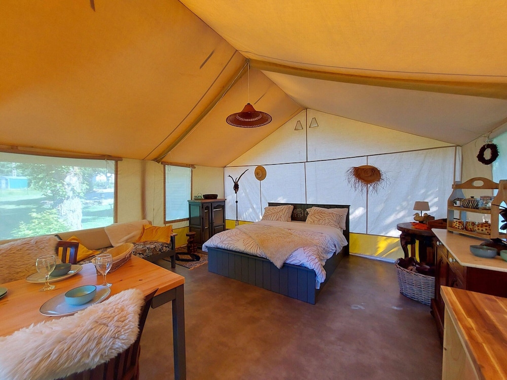 Tent photo 2