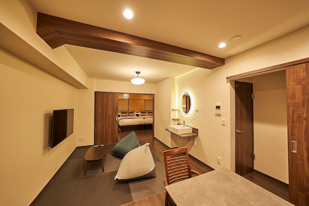 Family Condo, Non Smoking - Photo 7