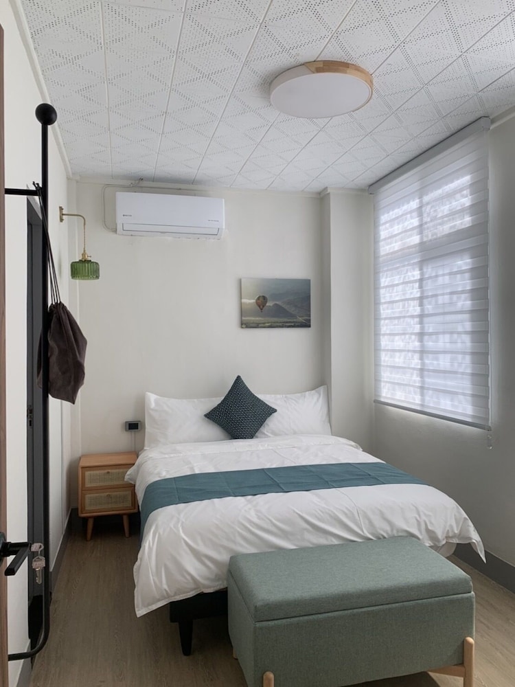 Standard Double Room, Non Smoking, Ensuite - Photo 1