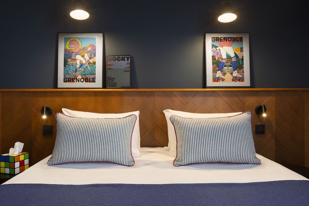 Classic Double Room Single Use photo 3