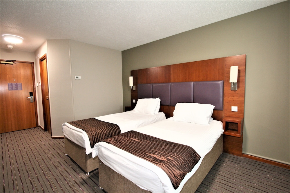 Standard Twin Room - Photo 3