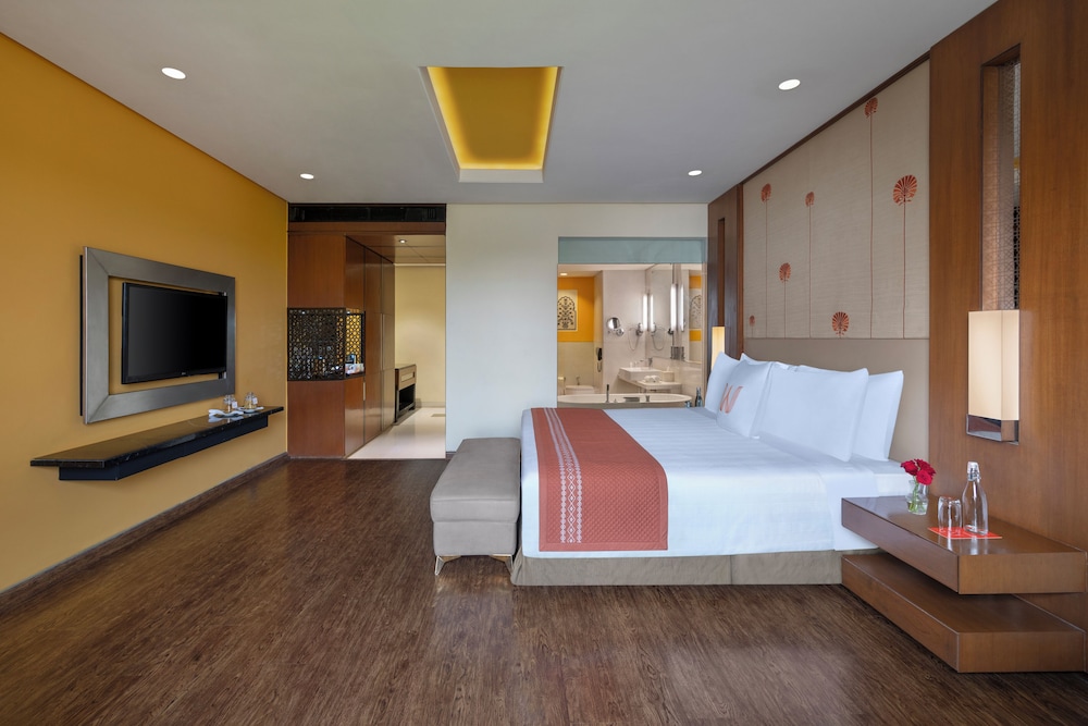 Deluxe Room, 1 Queen Bed (Deluxe Room)