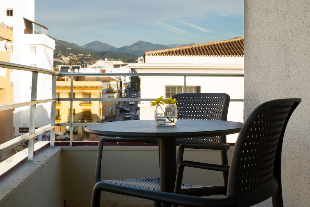 Standard Room, Terrace (Extra Bed 2 Adults + 1 Child) - Photo 2