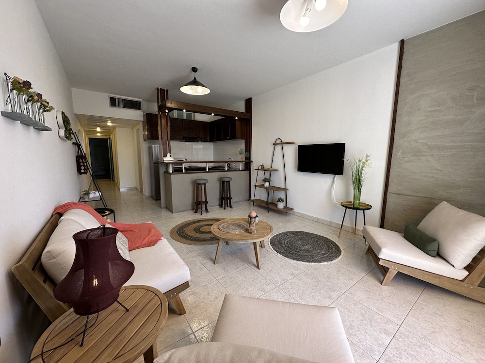 Superior Apartment, Oceanfront photo 3