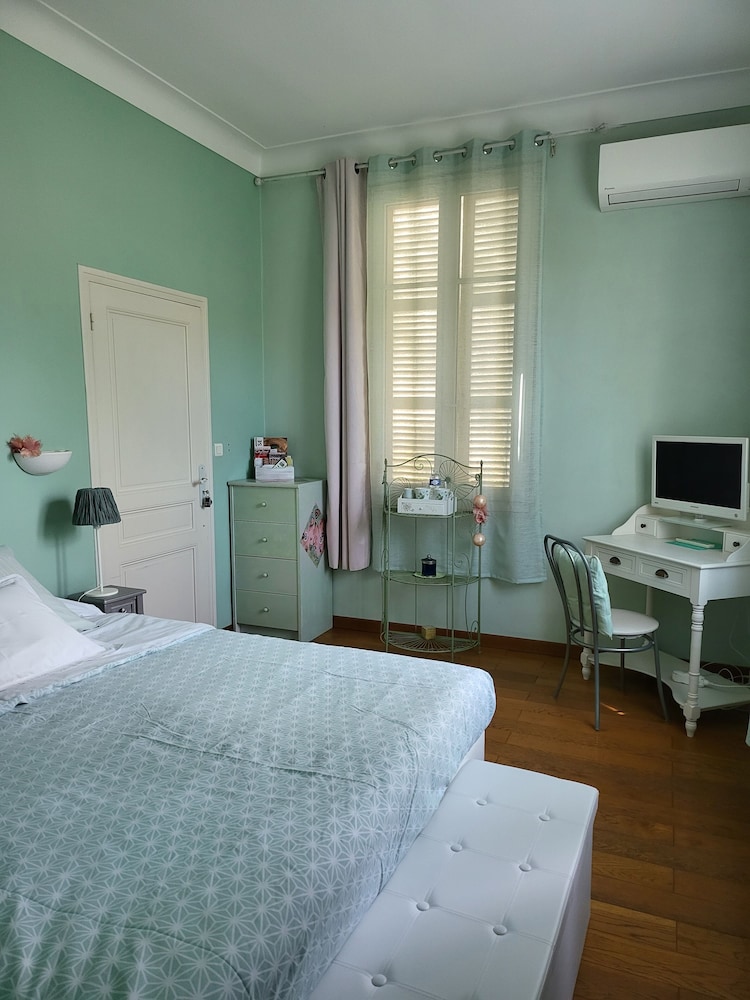 Basic Double Room (Nuance) photo 1