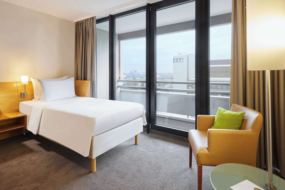 Room, 2 Twin Beds - Photo 3