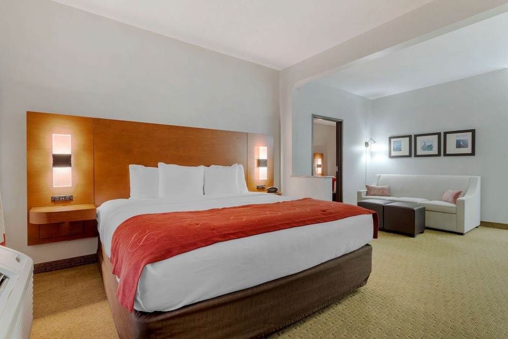 Suite, Multiple Beds, Non Smoking photo 1