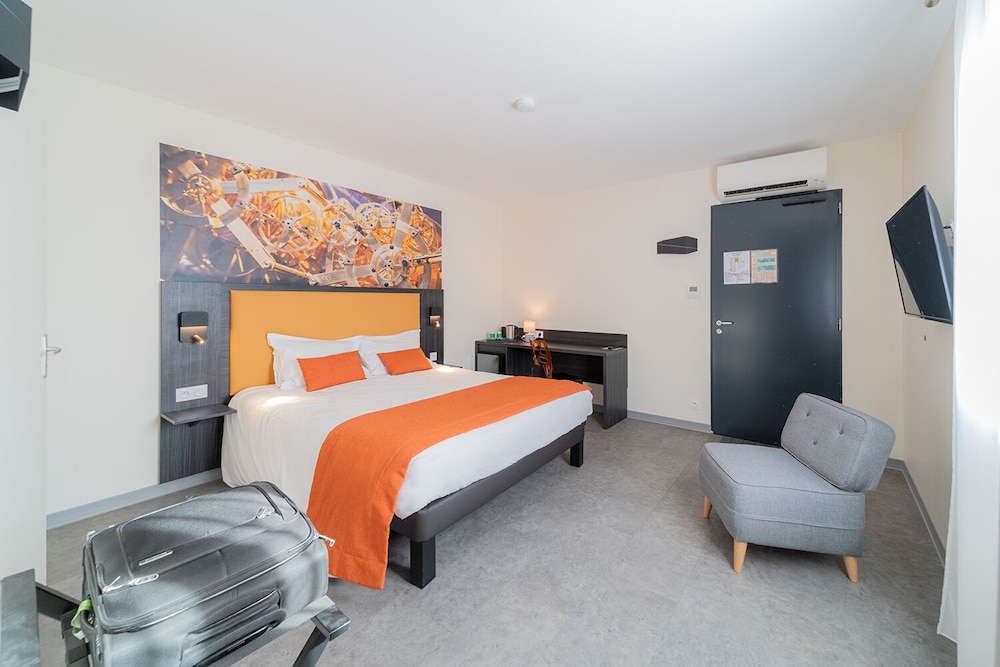 Room Standard Double 4 photo 2