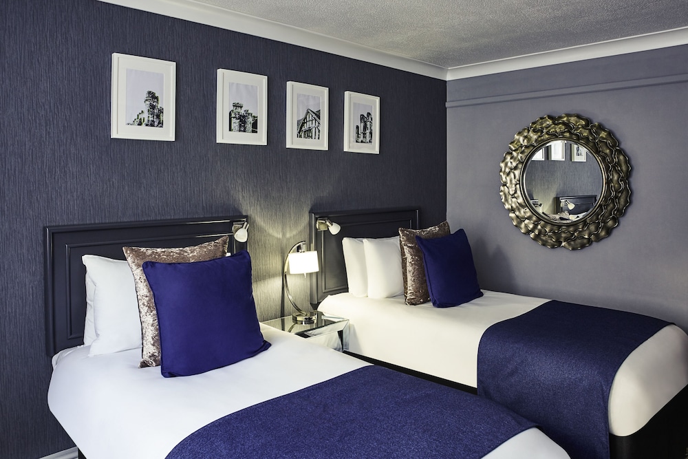 Standard Twin Room - Photo 4