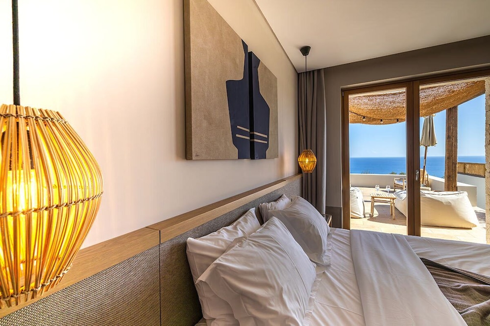 Ammos Sea View Hot Tub Suite photo 3