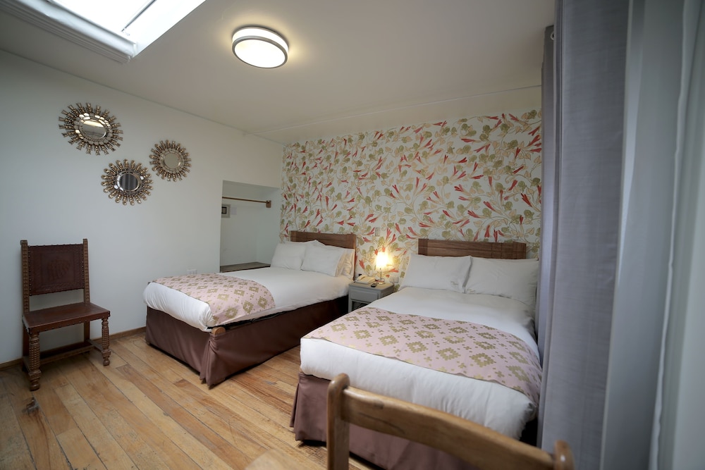 Twin Room, 2 Twin Beds photo 2