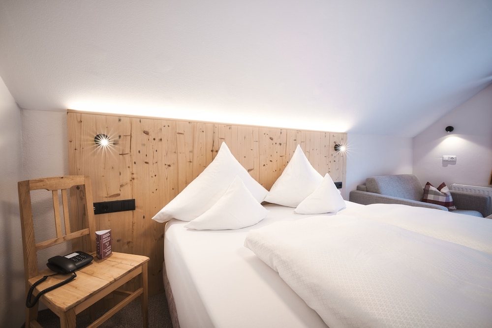 Deluxe Double Room - Photo 3