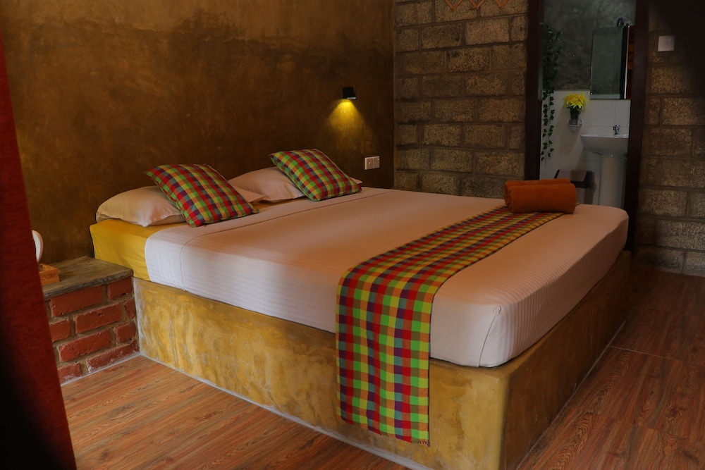 Deluxe Queen Room - Photo 2