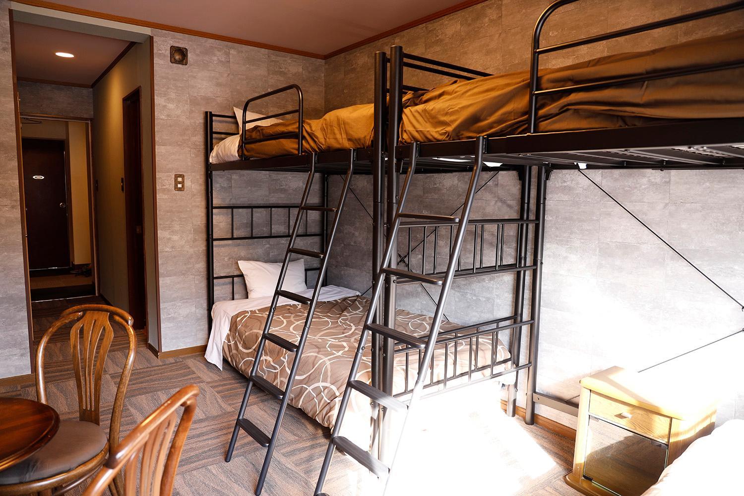 Quadruple Room with Bathroom photo 2