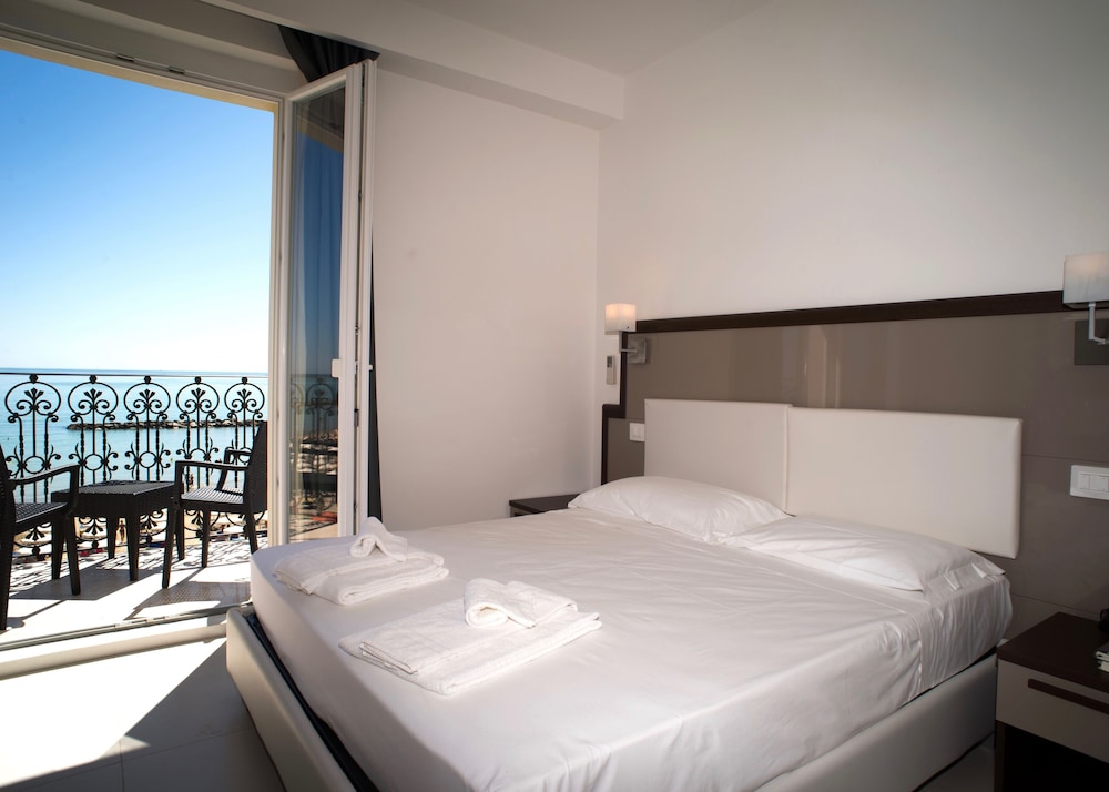 Deluxe Double Room, Sea View