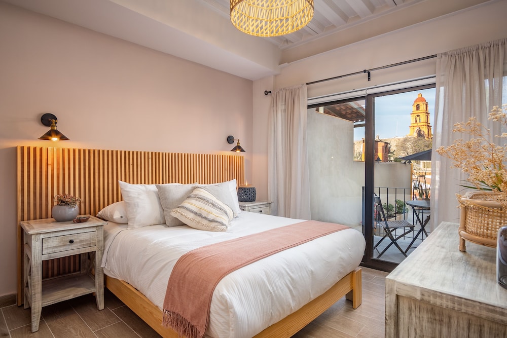 Presidential Apartment, 2 Bedrooms, Balcony, City View