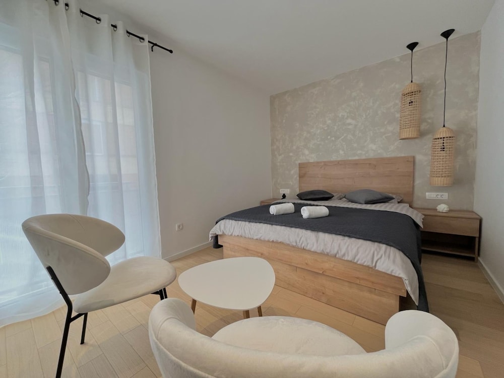 Premium Apartment