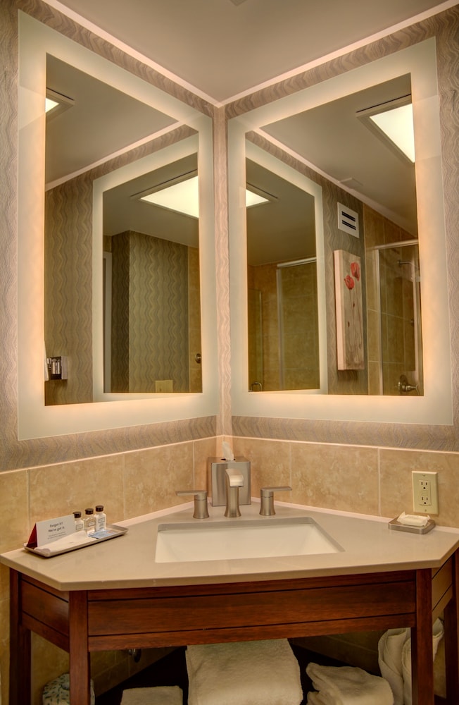 Standard Room, 2 Double Beds, Accessible (Mobility, Transfer Shower) - Photo 3