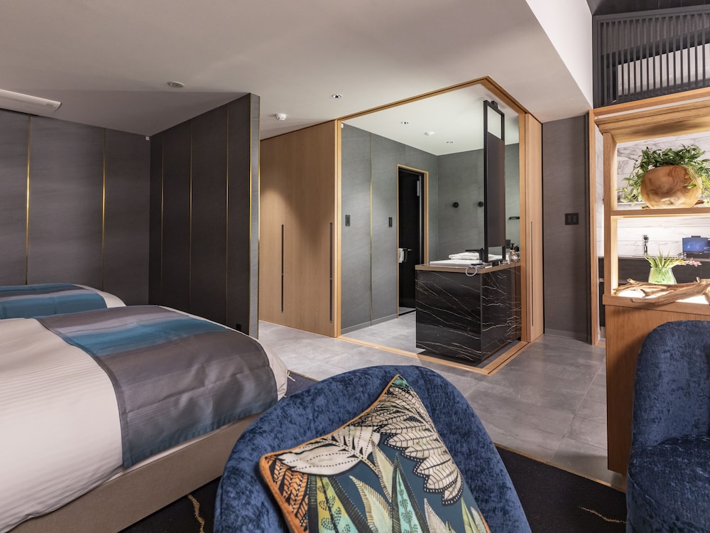 Deluxe Twin Room, Non Smoking - Photo 12