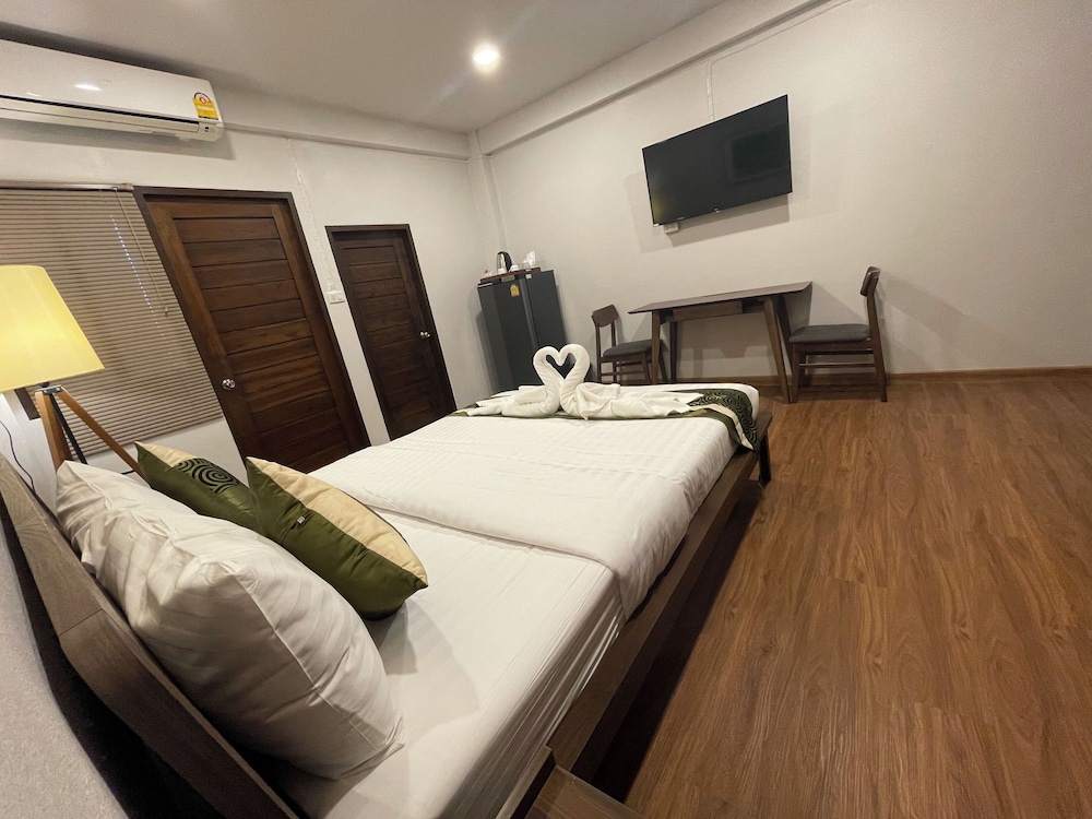Deluxe Double Room - Photo 7