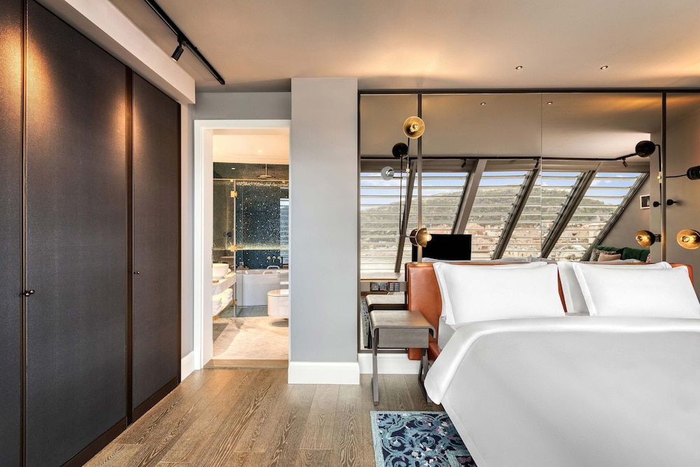 Loft, 1 King Bed