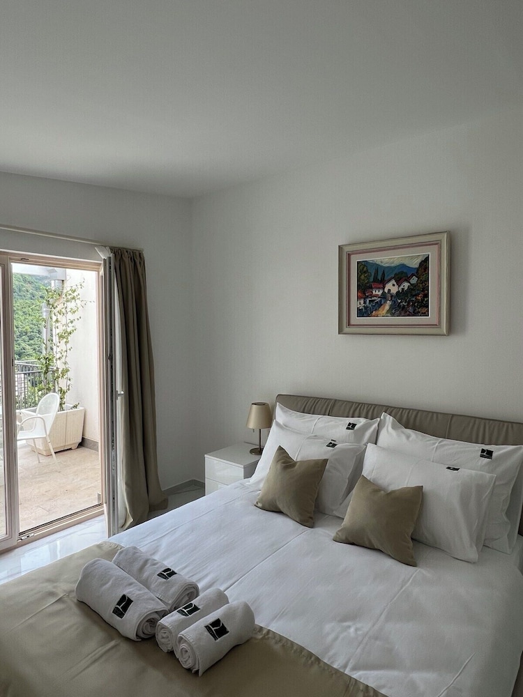 Panoramic Apartment photo 2