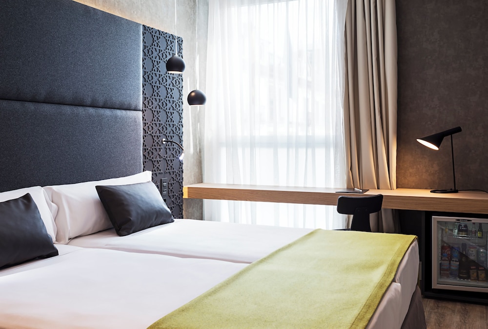 Premium Double Room Single Use photo 3