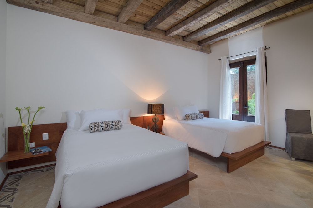 Family Double Room, 2 Double Beds photo 2