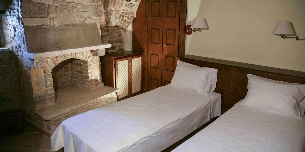 Traditional Twin Room, 2 Twin Beds photo 1