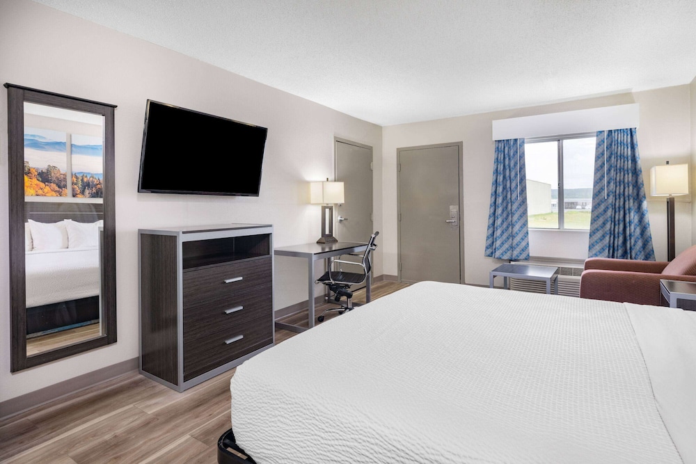 Room, 1 Queen Bed, Non Smoking photo 1