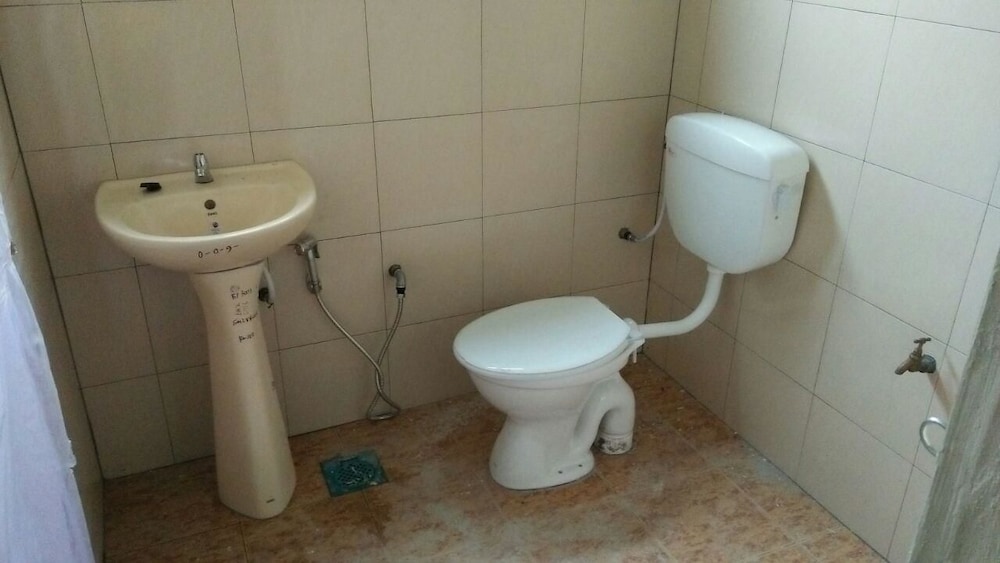 House, 3 Bedrooms photo 2