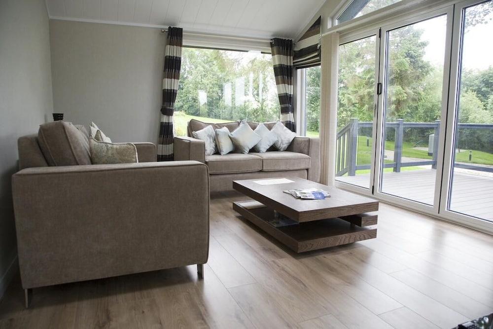 Deluxe Family Suite photo 3