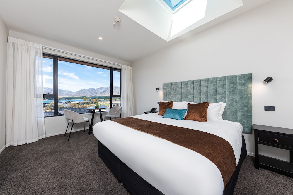 Deluxe Double Room, Lake View