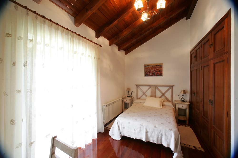 Single Room photo 2