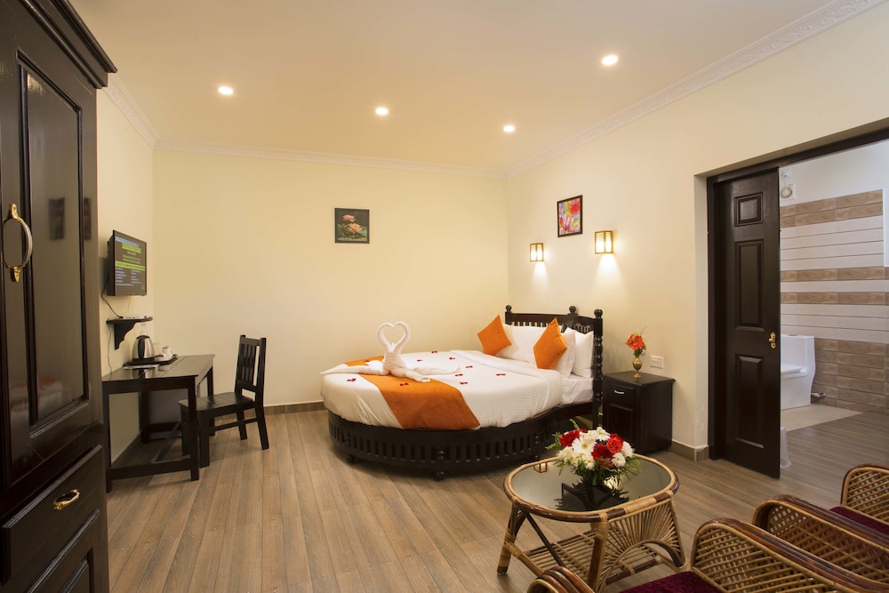 Presidential Villa, 1 King Bed, Bathtub, Garden View photo 1