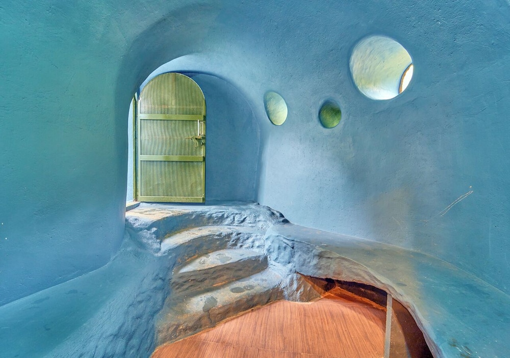 Egyptian cave photo 2