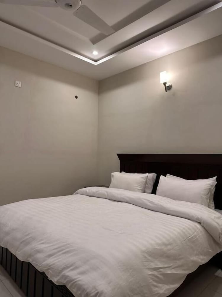 Deluxe Double Room - Photo 7