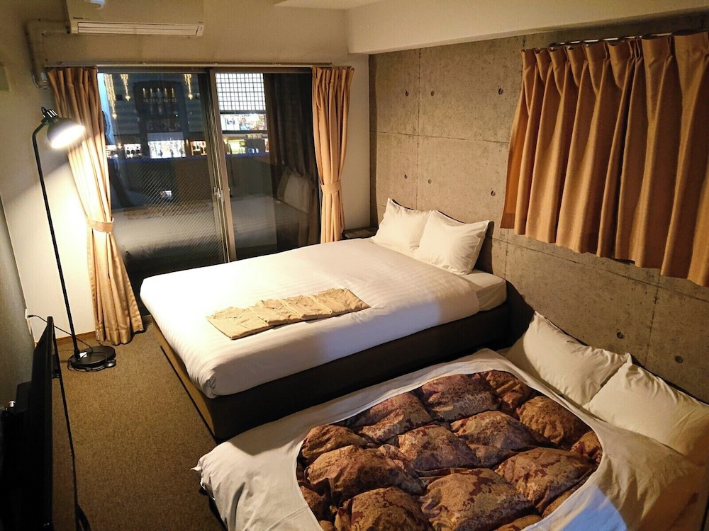 Standard Double Room - Photo 9