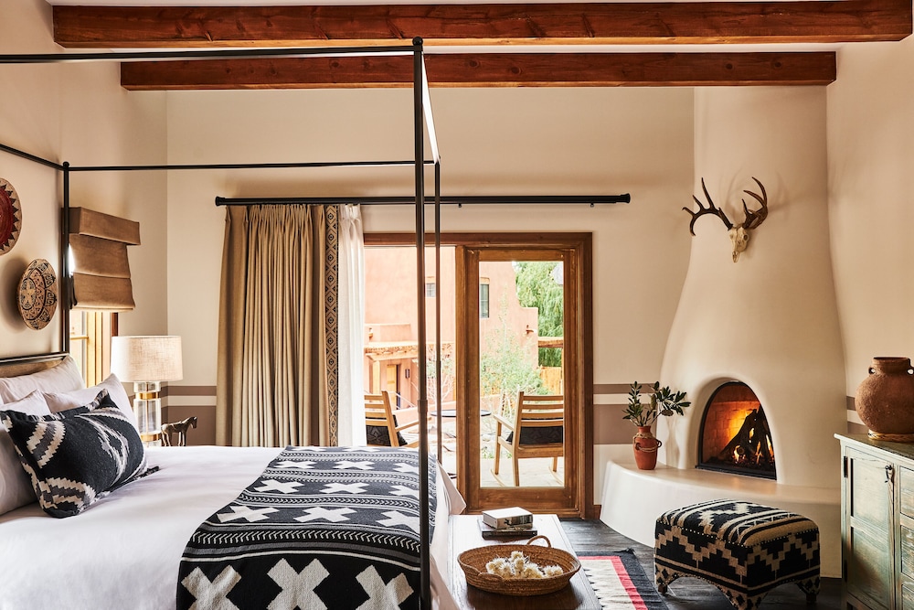 Suite, 3 Bedrooms (Casita) - Photo 6