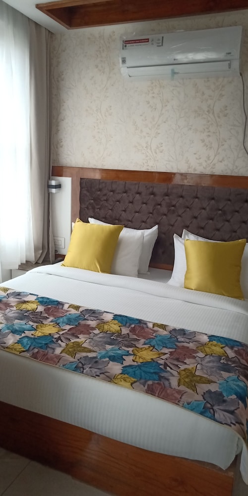 Deluxe Double Room - Photo 1