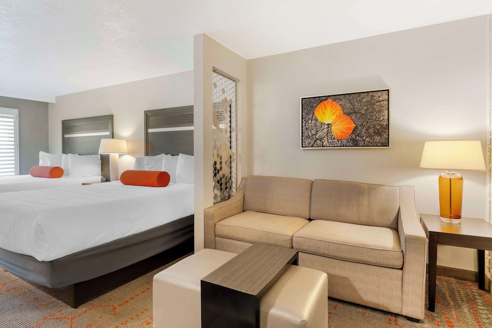 Suite, 2 Queen Beds, Non Smoking, Balcony (with Sofabed) - Photo 1