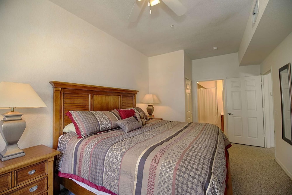 House, Multiple Beds (4562 Seven Dwarfs)