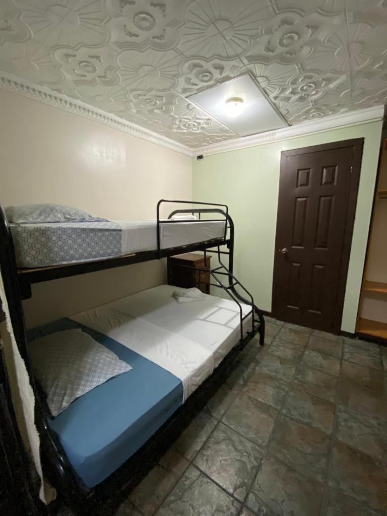 Basic Triple Room photo 1