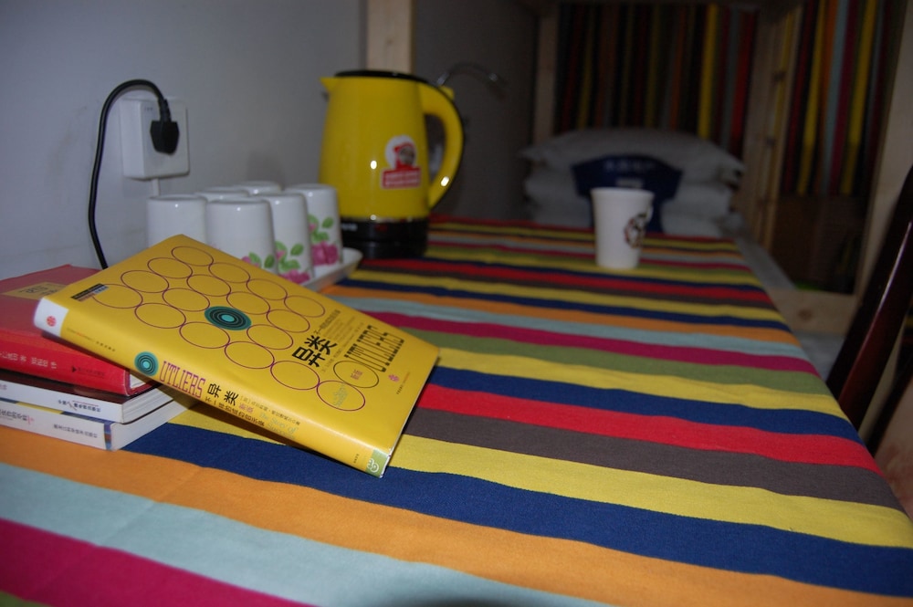 Bed in 6-bed Male Dormitory Room photo 2