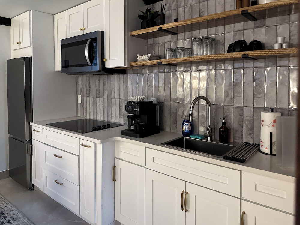 DTW Suites, Photo 6