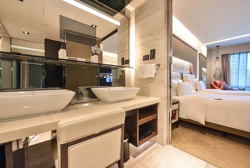 Premier Double Room (West Wing) photo 2
