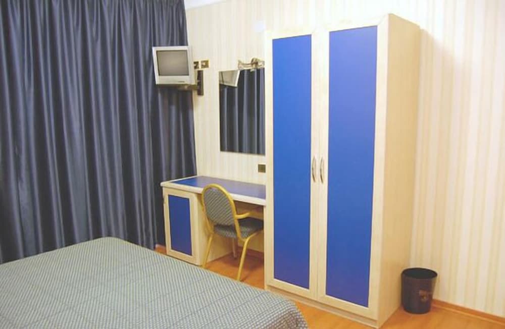 Standard Triple Room photo 1