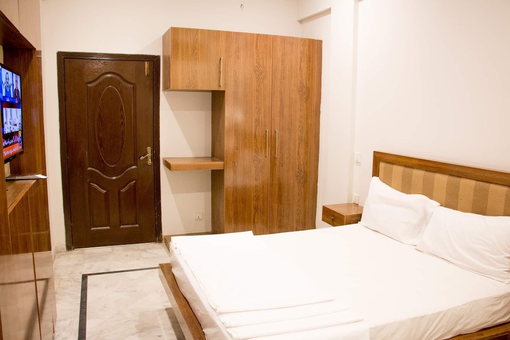Deluxe Double Room photo 3